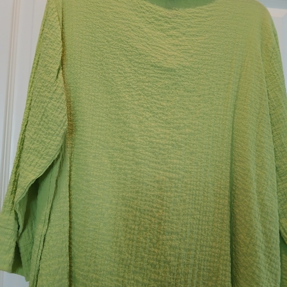 Fashionable Ali Miles lagenlook cowl neck top, light weight - Picture 3 of 6
